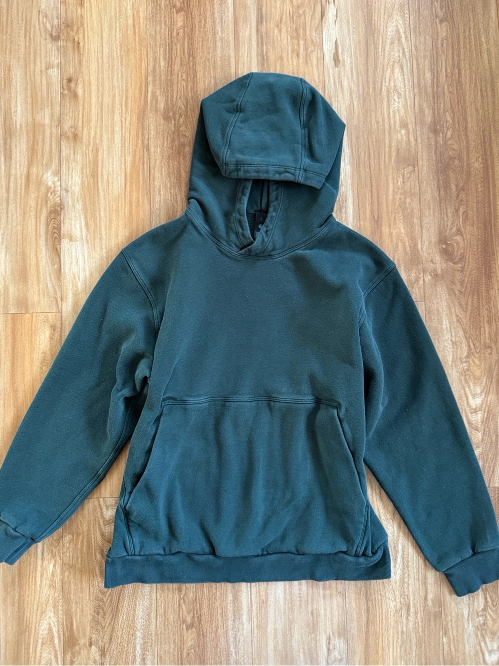 Steady State Pullover Hoodie in Green